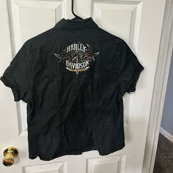 Women’s Harley Davidson short sleeve button up shirt - Picture 5 of 6